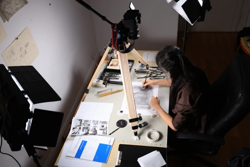 Stadt(T)räume-Bilder-Schaukasten – eine performative Installation