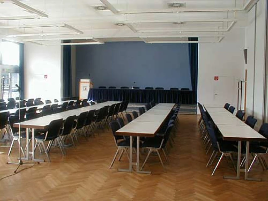SAALBAU Gewerkschaftshaus