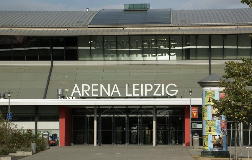 QUARTERBACK Immobilien ARENA